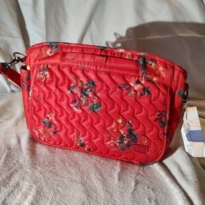 NEW LUG WINGS SE BOUQUET RED Medium Crossbody By Luglife RFID Insulated Bag